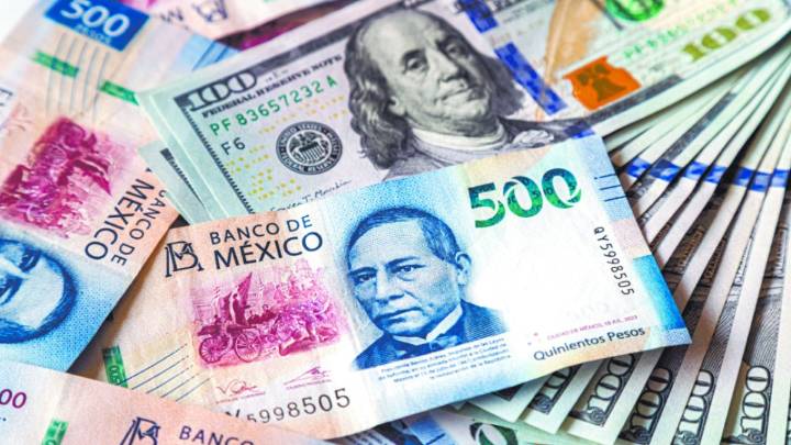 Peso mexicano avanza contra al dólar entre apuestas de recortes de tasas de interés