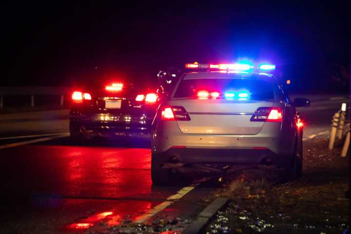 LASD Pursue Allegedly Armed Suspects Through Compton