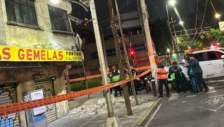 Colapsa vivienda frente a su dueño en alcaldía GAM; esto sabemos