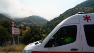 Evacuados mayores y niños de dos pueblos de Cangas del Narcea por el fuego