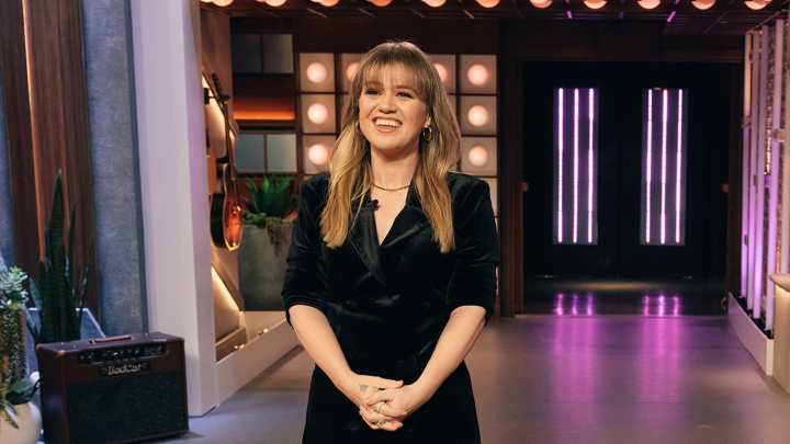 'Kelly Clarkson Show' Set to Return This Fall, Moving Forward After Ex