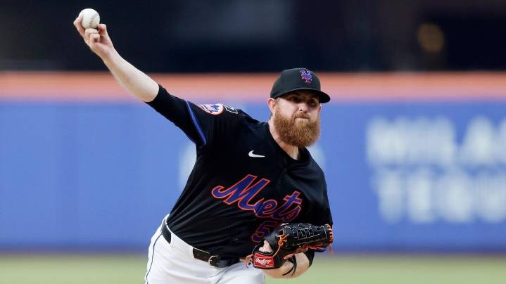 Yankees add former Met Paul Blackburn as a long reliever