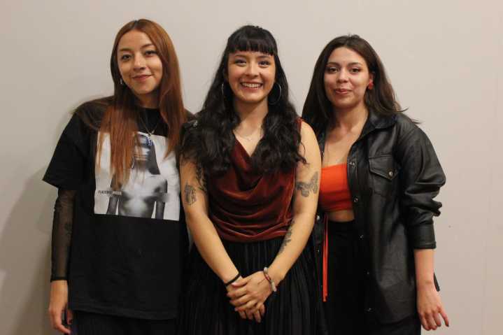 REINTERPRETAN EL CUERPO FEMENINO A TRAVÉS DEL MOPA