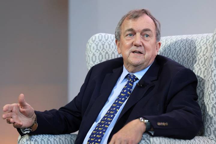 Barrick takes $1-billion writedown on Mali operations as dispute with Junta drags on