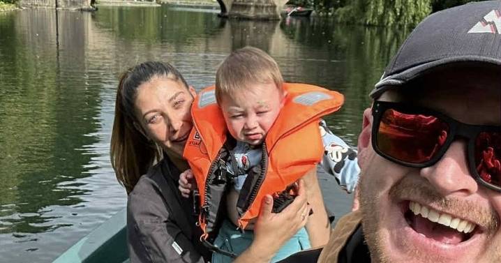 Dad left 'fuming' after forking out eye-watering price for 4 ice creams