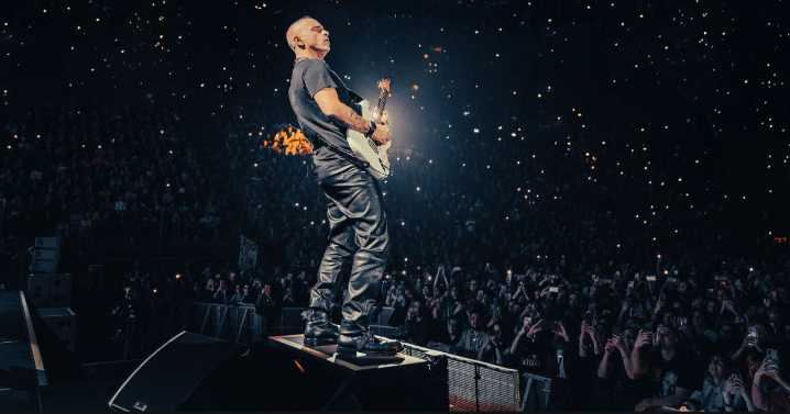 Eros Ramazzotti presenta Mi día preferido y anuncia gira mundial