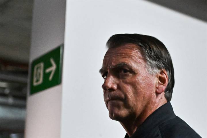 Corte Suprema ordena el arresto domiciliario de Bolsonaro por incumplir las restricciones