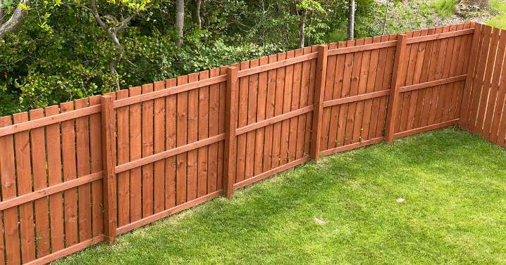 Woman is livid after entitled neighbour asks her to move fence for silly reason