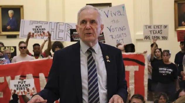 78-Year-Old Texas Democrat Makes Way For Rising Far-Left Star After GOP Redistricting