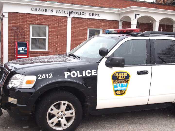 Stopped driver has a bag full of suspicious merchandise: Chagrin Falls police blotter