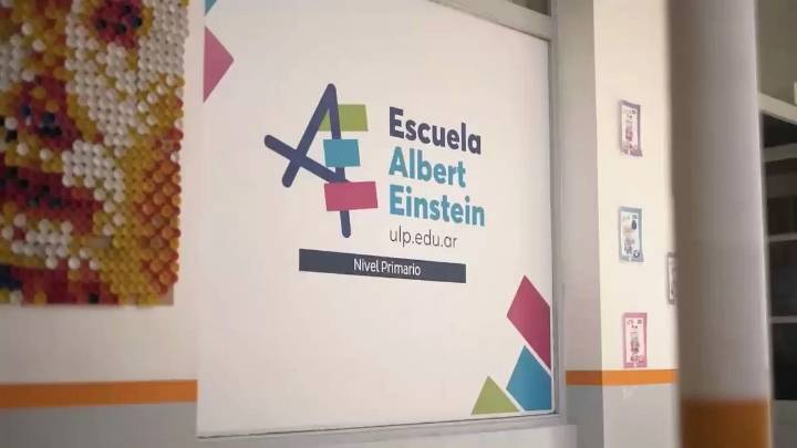 Conflicto docente en la Escuela Einstein: una promesa de aumento postergó el paro