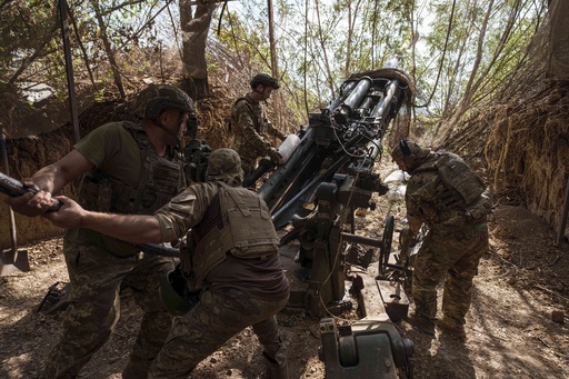 Ukrainian troops have little hope for peace as Trump's deadline for Russia arrives