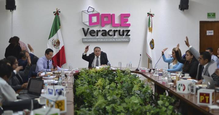 Órganos electorales locales, en la mira de AMLO y ahora en la de Sheinbaum