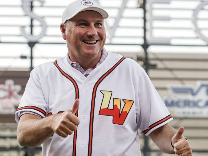 Dan Mullen Draws From Storied Past to Offer Blunt Reality for Jeff Lebby’s Mississippi State
