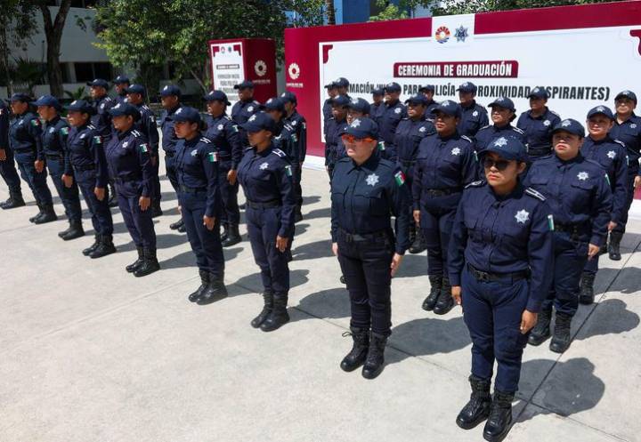 Cancún gradúa 39 cadetes en primera generación policial