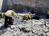 Fallece albañil tras caer de una barda que construía