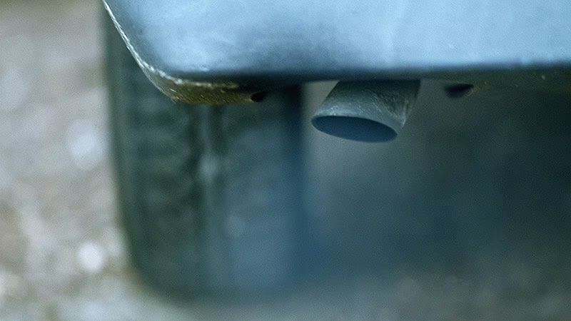 Plomo en la gasolina relacionado con deterioro cognitivo