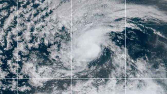 Tormenta tropical Erin se forma en el Atlántico y el huracán Henriette se fortalece en el Pacífico