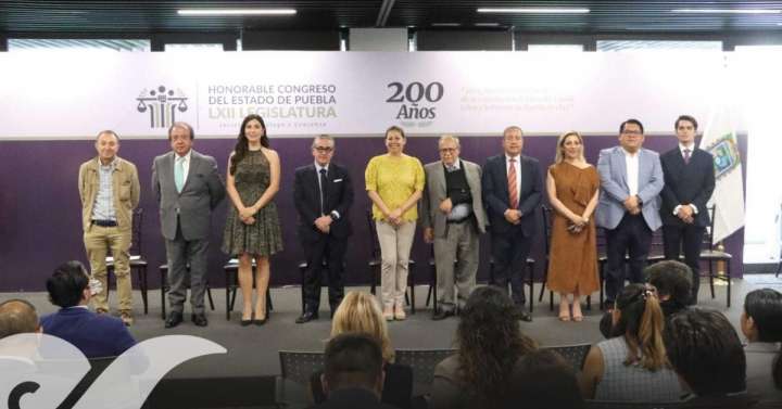 Destacan abogadas y abogados voluntad del Congreso para construir acuerdos