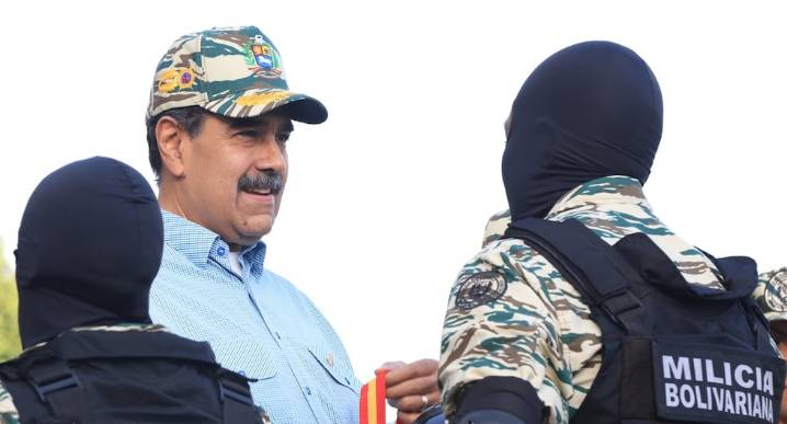 Nicolás Maduro califica como un “éxito” el inicio de jornada de alistamiento de milicianos