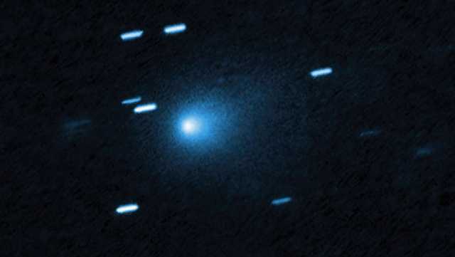 Interstellar object captured while passing through solar system