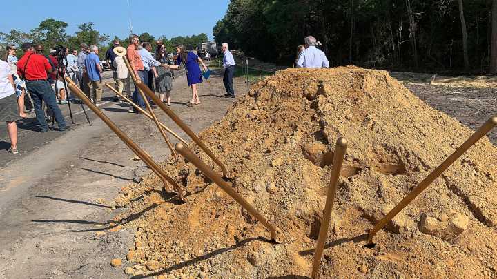 Groundbreaking for roundabout at River Road in Wilmington