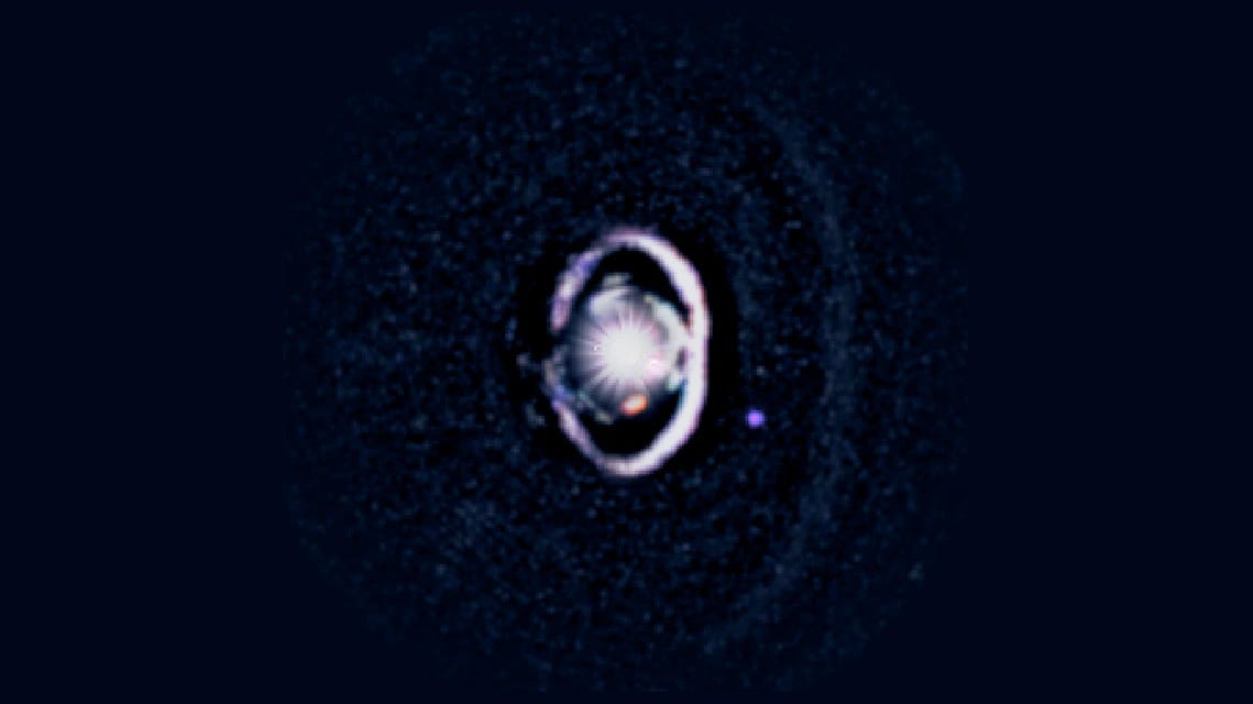 Arizona astronomers help detect 1st exoplanet in multi