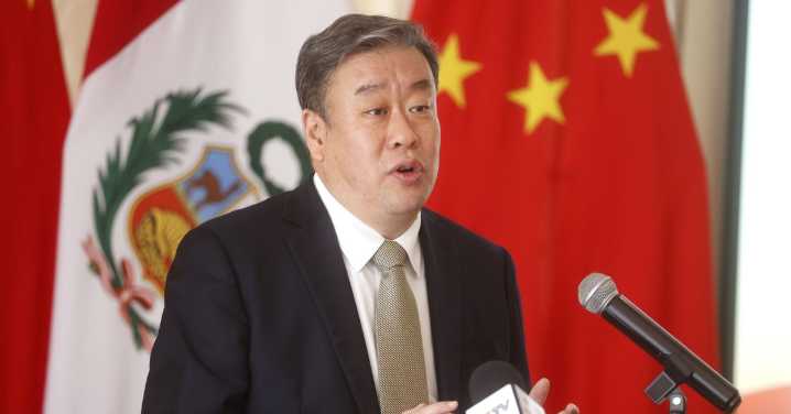 Embajador de China usó diario El Peruano para atacar a medios: "Afirmaciones constituyen calumnias", sobre embarcaciones chinas