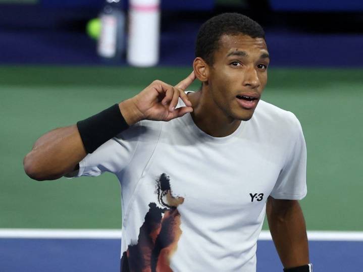 Auger-Aliassime advances at U.S Open with win over Zverev