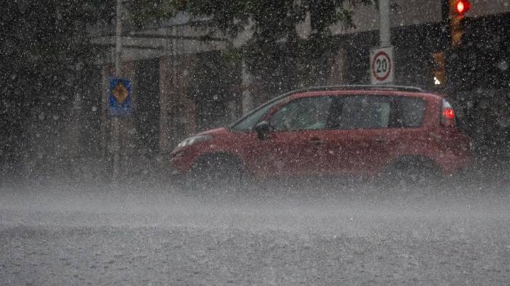 Cambió el pronóstico y las lluvias vuelven antes de lo previsto a Buenos Aires: cuándo se larga