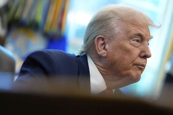 Trump taps one of his insurrectionists to hide tariff damage