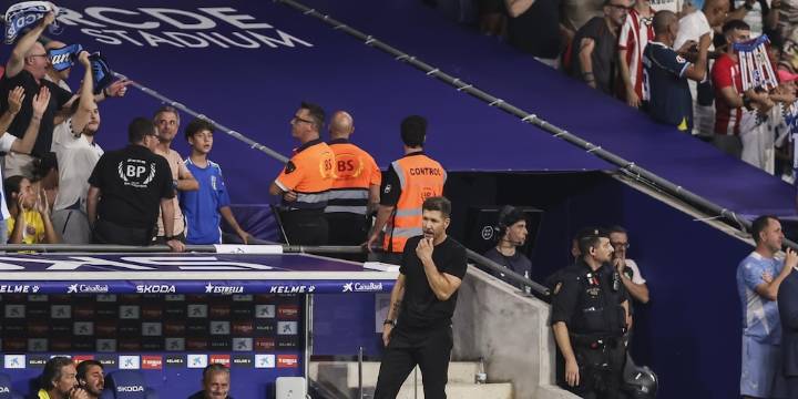 Las duras críticas a Simeone por sus cambios en la caída del Atlético de Madrid ante el Espanyol y la enigmática frase del DT