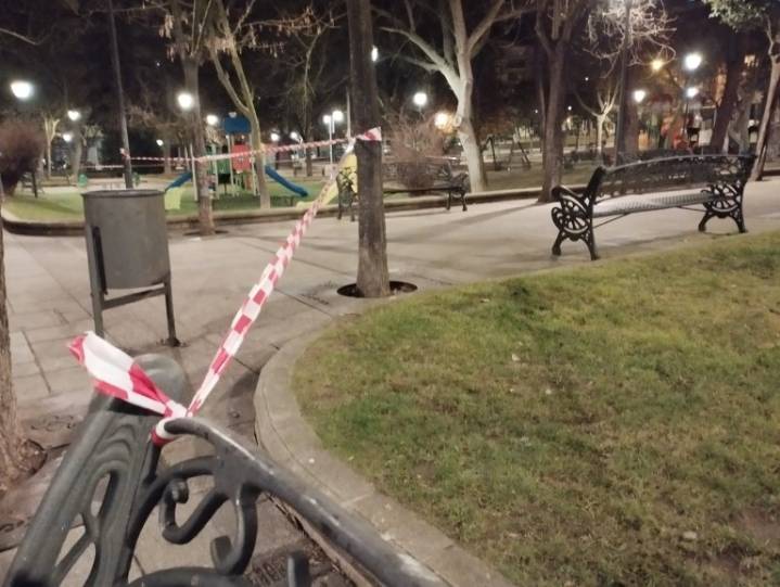 Cierran los parque salmantinos por fuertes vientos
