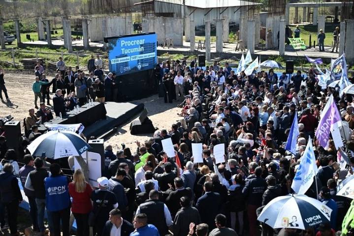 Tucumán reinicio obras del programa de viviendas Procrear II
