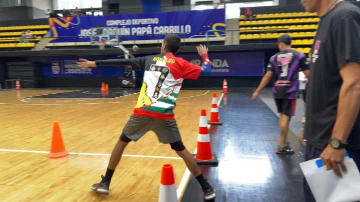 Más de 200 jugadores participaron en los tryouts de Pelotica de Goma en Caracas