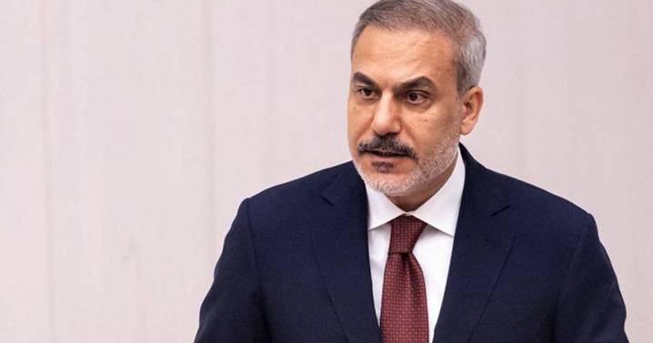 Turkiye closes airspace to Israel, bans Israeli ships from Turkish ports