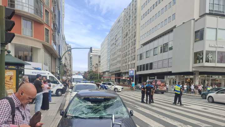 Atropella y hiere a seis personas cuando cruzaban por un paso de cebra de A Coruña: “Escuchamos muchísimos gritos”