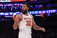 Knicks likely trying to avoid $150 million extension for superstar big man