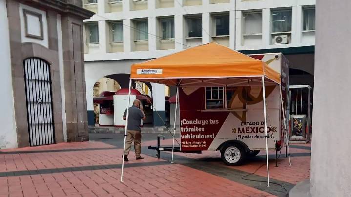 Módulo móvil en Toluca cerrará el 31 de agosto; solo hay entrega de placas