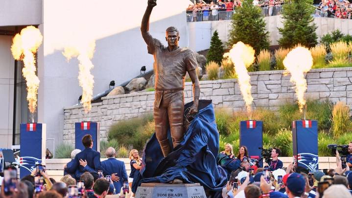 Patriots unveil statue of Tom Brady, QB who led them to 6 Super Bowl wins, before exhibition opener