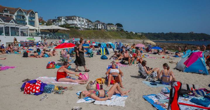 Met Office issues ‘take care’ warning to Brits visiting seaside over bank holiday