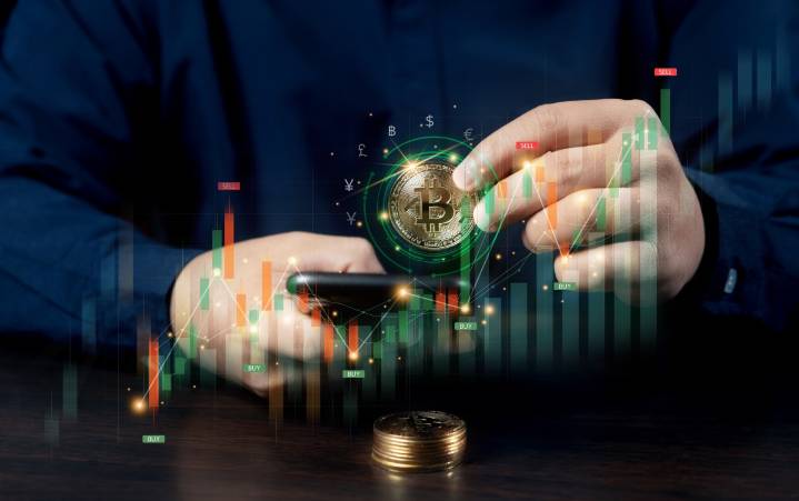 Trump abre la puerta a criptomonedas en pensiones 401(k): riesgos y oportunidades