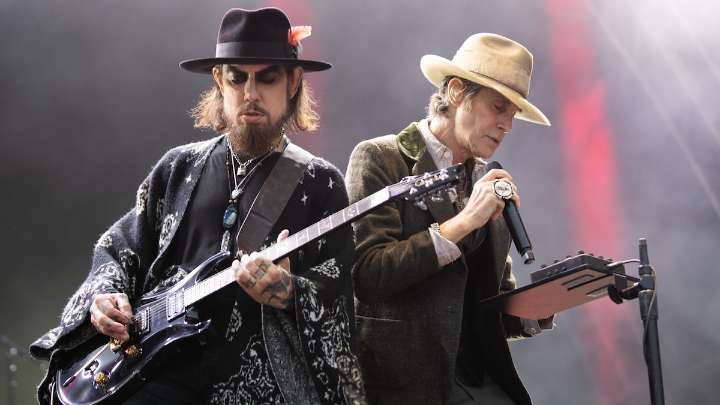 Jane’s Addiction bandmates sue each other over onstage fight that ended tour