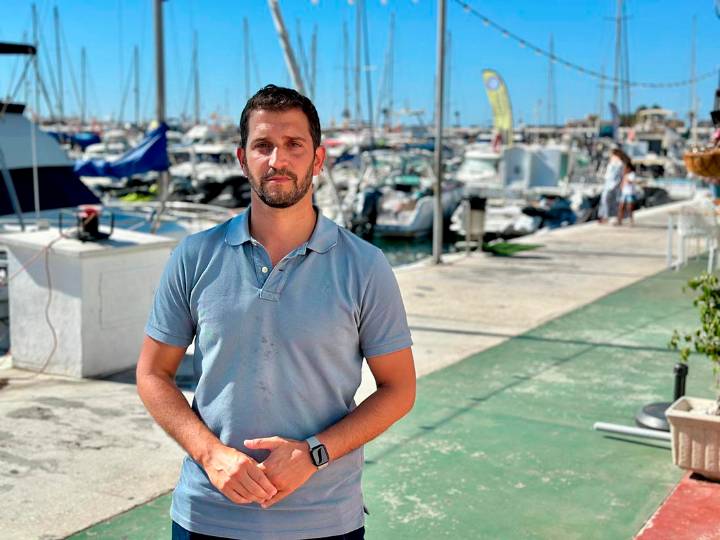 La Policía Local colabora con la Guardia Civil en el control de motos acuáticas