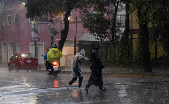 Activan alerta púrpura en alcaldía Cuauhtémoc por lluvias intensas; otras dos más tienen alerta roja