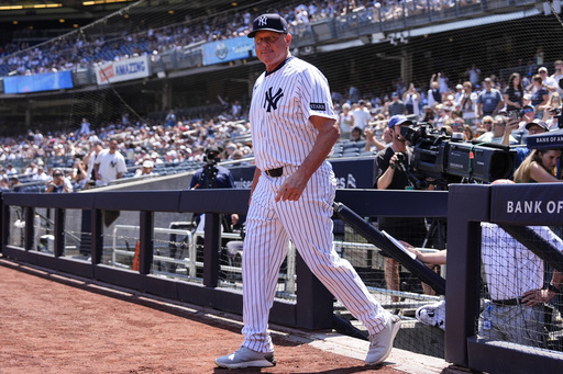 Roger Clemens regresa al Yankee Stadium, resurgen preguntas sobre incidente con Mike Piazza
