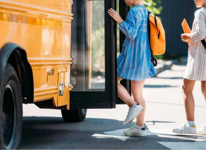 Enseña medidas de seguridad a tus hijos para el regreso a clases