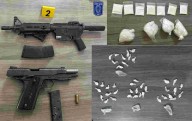 Asegura Fiscalía que hallaron armas y droga en casa de mujer policía
