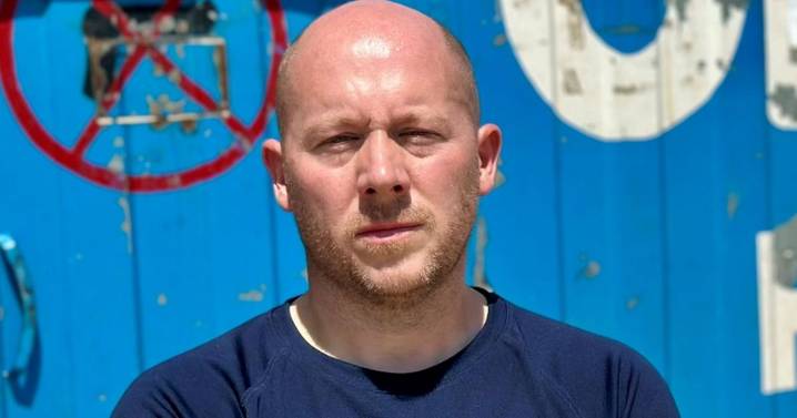 Brit paramedic recalls 'heartbreaking' moment putting children in body bags in Gaza