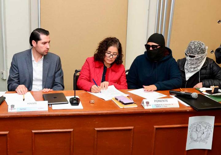 UAEMéx atiende demandas estudiantiles en Asamblea de la Facultad de Derecho